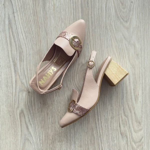 Zapatos palo rosa en cuero con folia y hebilla
