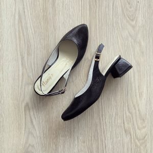 Zapatos negros en cuero bajitos