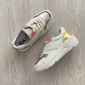 Tenis talco con dorado, bronce y fucsia en cuero