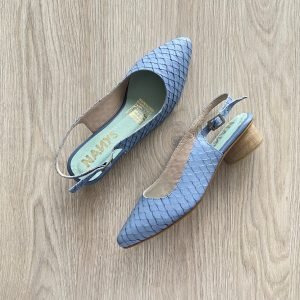 Baleta azul hortensia en cuero