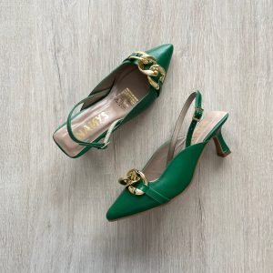 Zapato verde golosina en cuero con cadena dorada