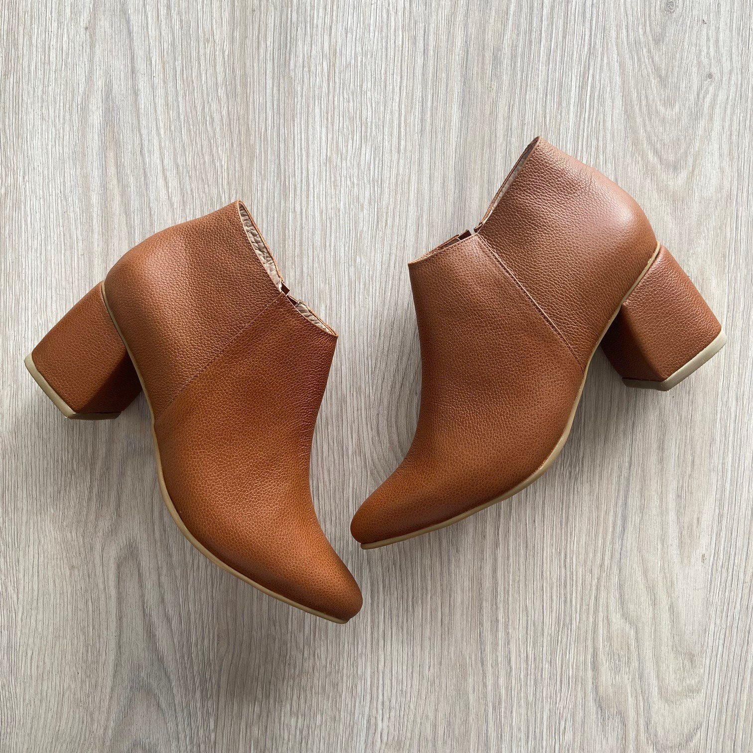 Botines miel en cuero - Imagen 4