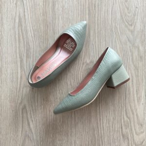 Zapato clásico verde menta en cuero