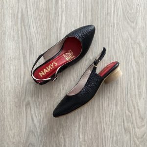 Baletas negras en cuero