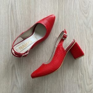 Zapatos rojos en cuero