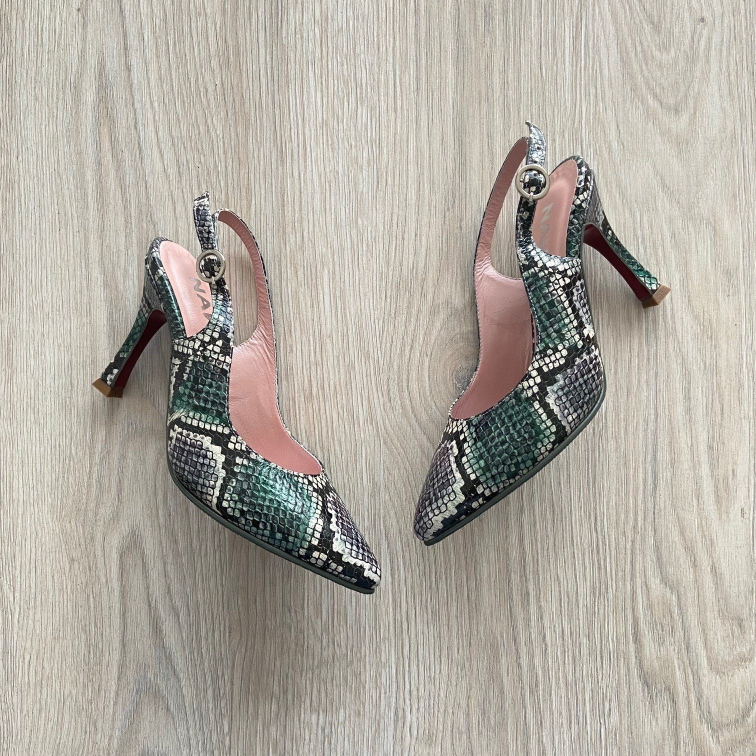 Zapatos verde print en cuero - Imagen 3