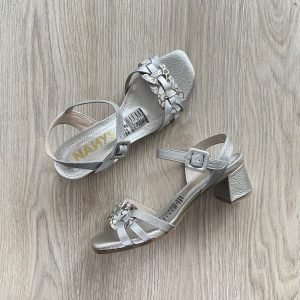 Sandalias bajitas plateadas en cuero