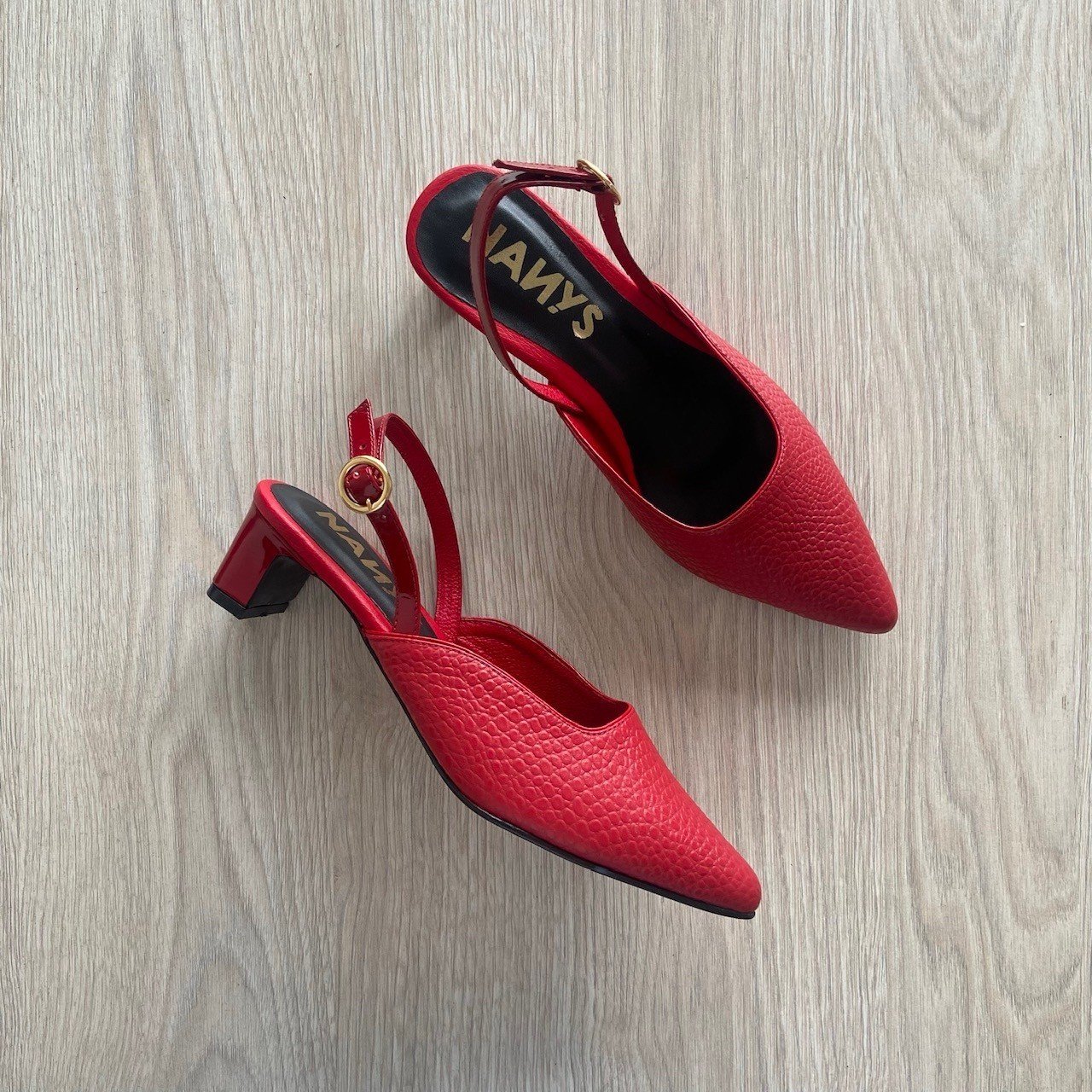 Zapatos rojos en cuero - Imagen 2