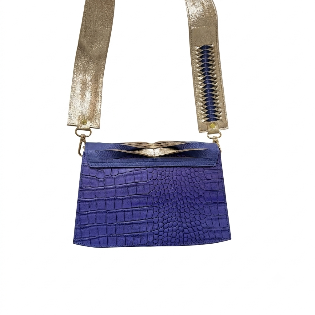 Bolso manos libres morado con dorado en cuero - Imagen 2