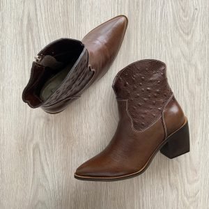 Botines texanos café en cuero