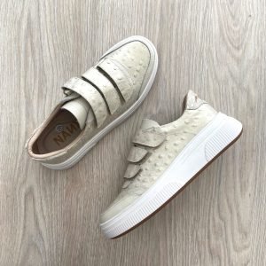 Tenis talco en cuero