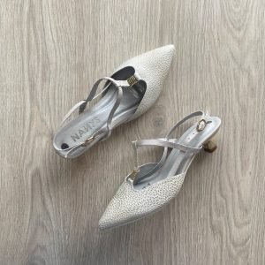 Zapatos blanco ostra en cuero