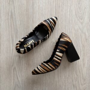 Zapatos animal print cebra en cuero