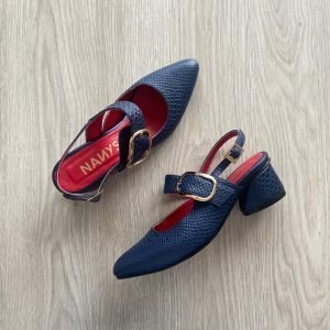 Zapatos azul en cuero con hebilla