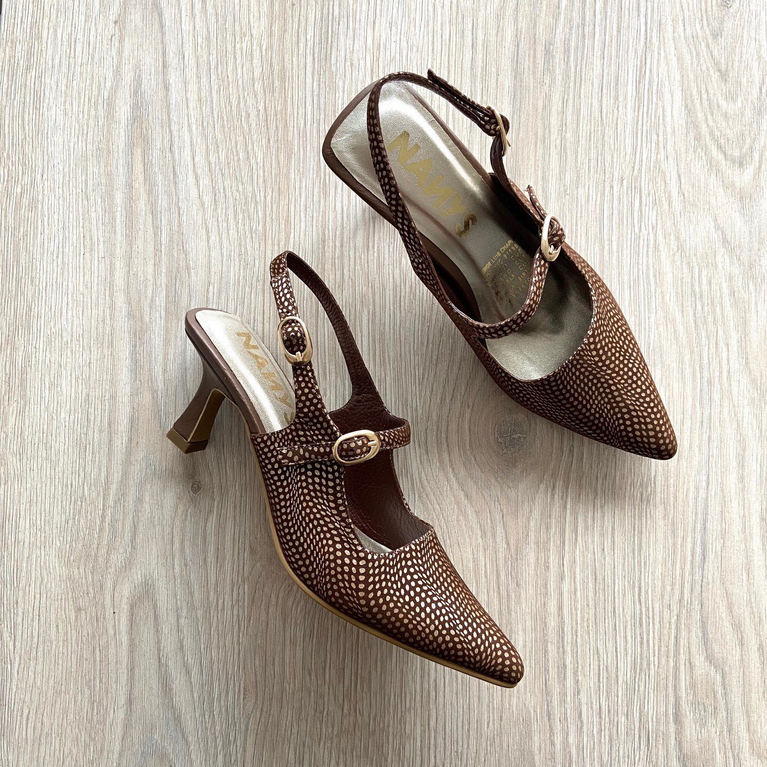 Zapatos cafe con visos en cuero - Imagen 2