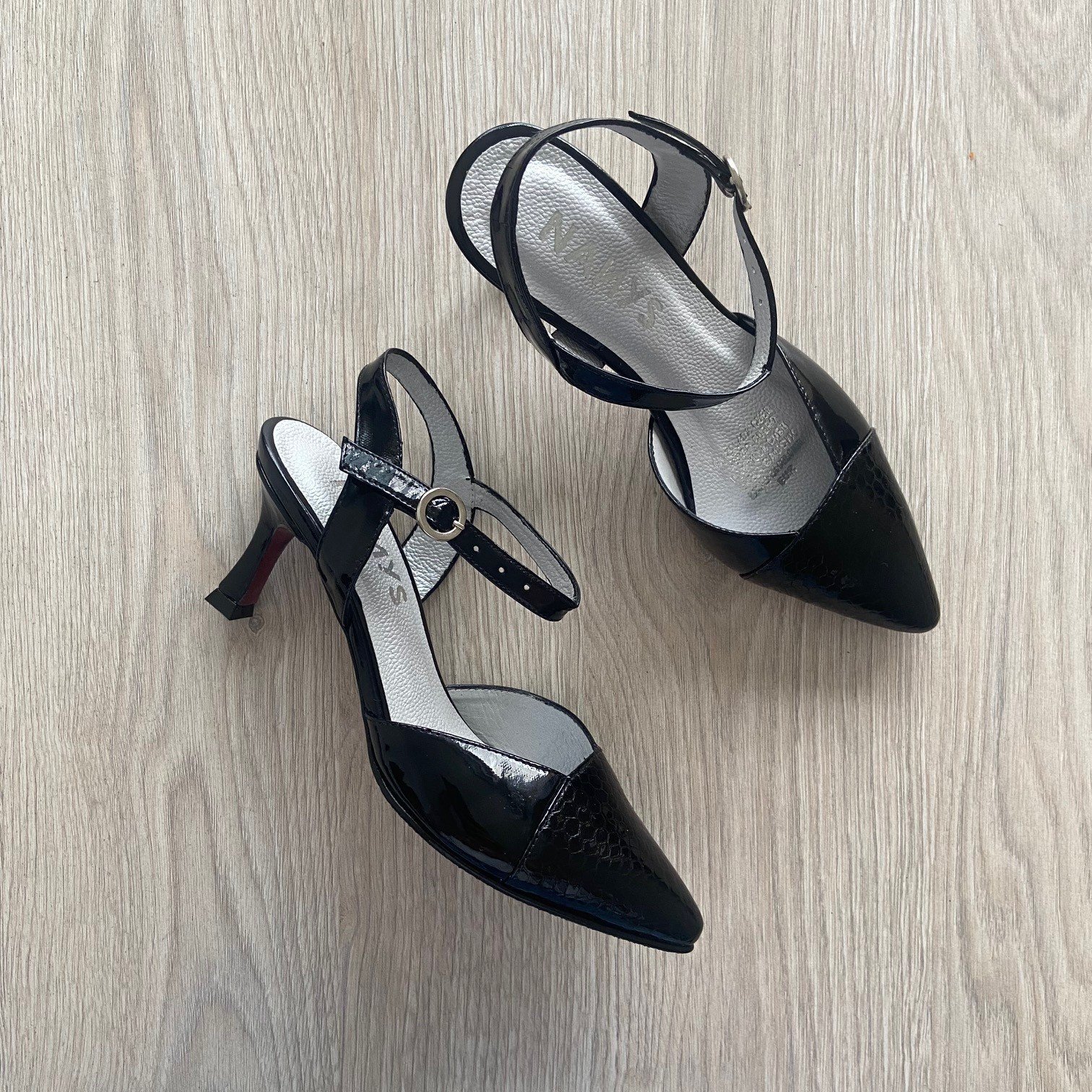 Zapatos negros en cuero tipo charol - Imagen 3