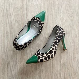 Zapatos animal print jiraja con verde en cuero