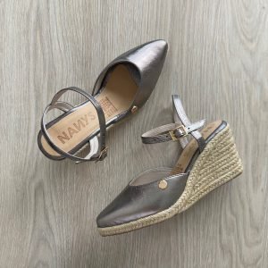 Zapatos caño fusil en cuero con plataforma en yute