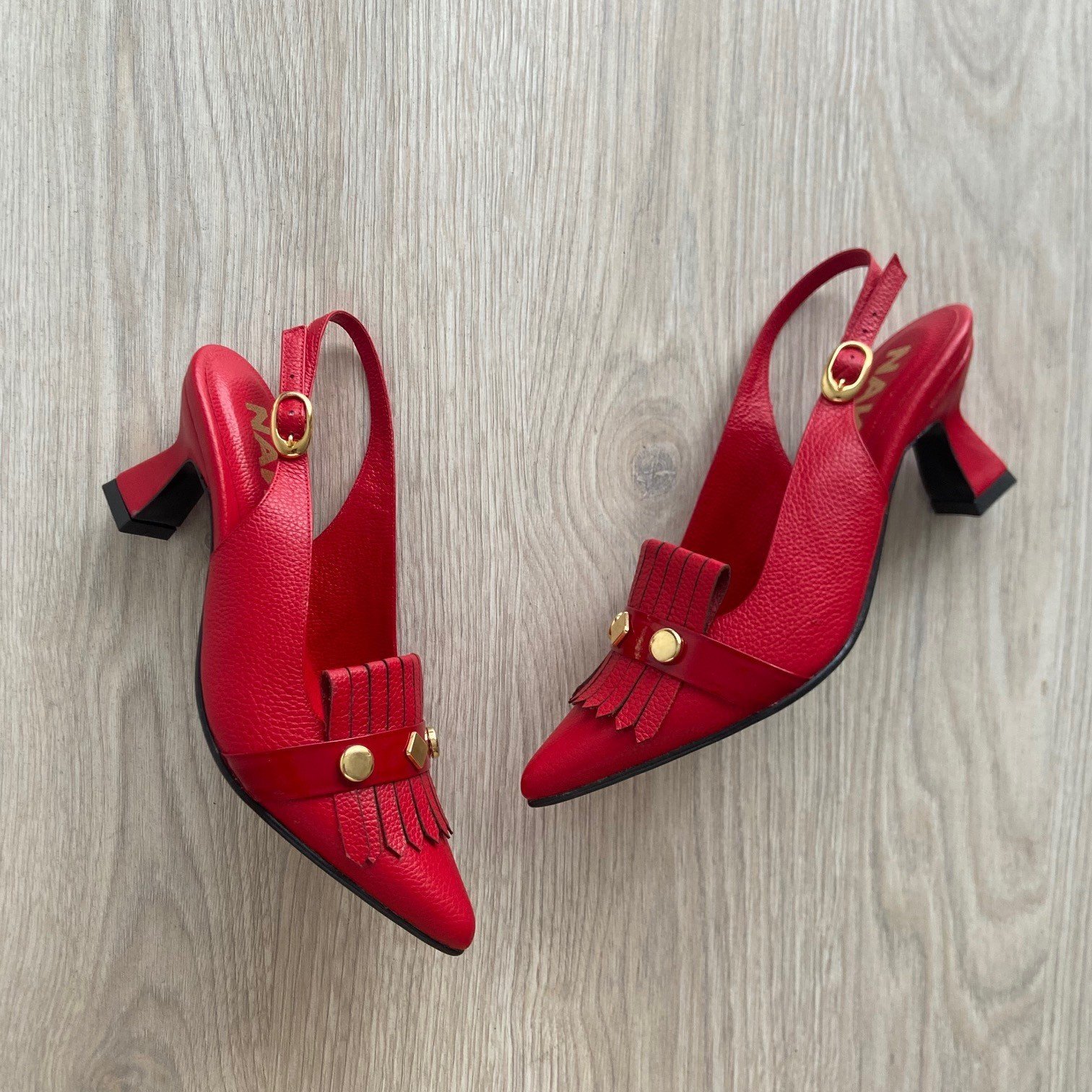 Zapatos rojos en cuero - Imagen 2