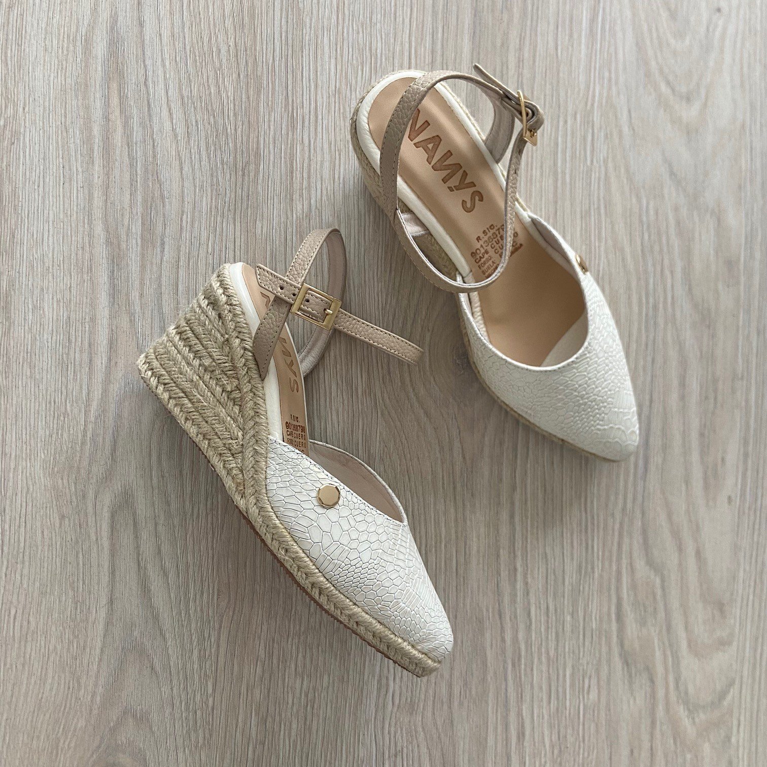 Zapatos talco en cuero con plataforma en yute - Imagen 2