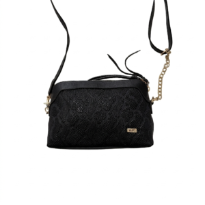 Bolso negro en cuero tipo folia con cadena