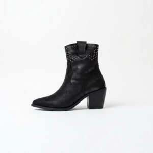 Botas negras texanas en cuero con taches