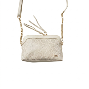 Bolso talco en cuero tipo folia con cadena