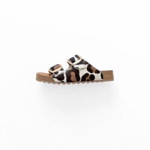 Sandalias animal print en cuero